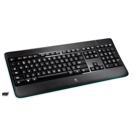 logitech k800 staples